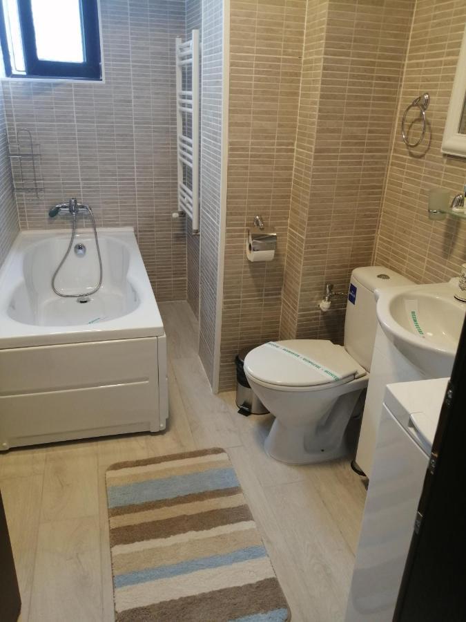 Mathias Luxury Apartments ยาช ภายนอก รูปภาพ